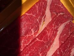 -牛YO寿喜烧·铁板烧和牛火锅自助(市府恒隆店)