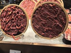 -雍容荟帝王蟹活龙虾展台自助(IFS黑金店)