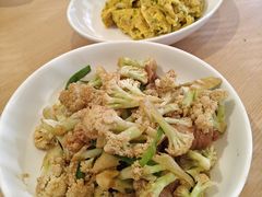 -关东小磨东北菜(上海长风大悦城店)