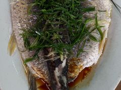 -大石鼓山庄·珠海第一烧猪