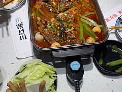 -三江源活鱼现烤(维多利摩尔城店)