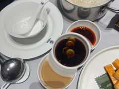 -红鼎豆捞·非遗鲍皇汤火锅(宝丰路店)