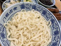 老北京炸酱面-门框胡同百年卤煮(新街口店)