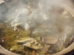 -广味炭炉鸡煲(宝业路分店)