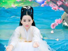 -九月鹰飞汉服摄影工作室