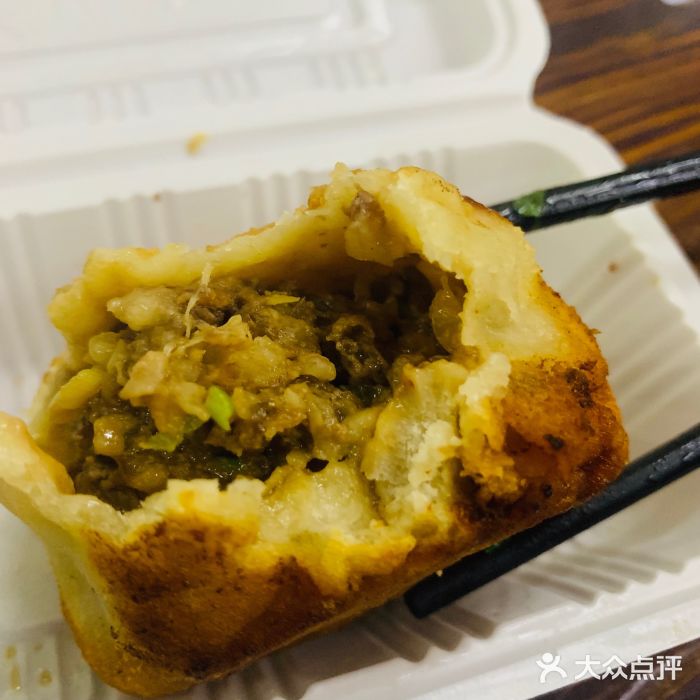 宝瑞门钉肉饼店门钉肉饼图片
