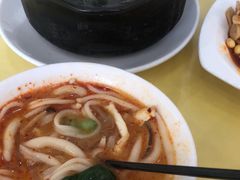 -一家人剪刀面(海伦国际店)