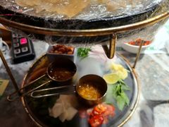 -禄婶鸡煲·打边炉
