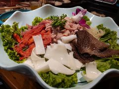 -老牌坊云南鱼豆花火锅(哈西万达店)
