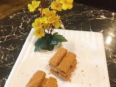 -金陵红鲤鱼餐厅(孝陵卫紫金山店)