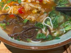 -百春原湖南牛肉粉(百联世纪店)