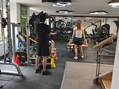 -悦耐私教健身馆(保利中心店)
