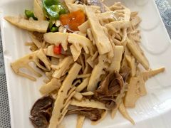 -天天向上素食餐厅(五台山店)