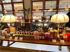 -银米·云南传统过桥米线(双廊黑金冠店)