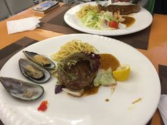 -红房子西菜馆(淮海中路店)