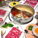 说一句左庭右院是上海鲜牛肉火锅YYDS没有意见吧！