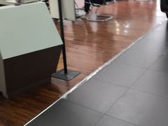 -杭州中升之星奔驰4S店(滨江店)