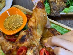-小河公主秘制烤羊腿(小绿谷店)