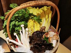 -余欢领鲜火锅(新街口店)
