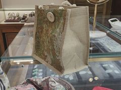 -品真阁华夏典当行(四通桥店)