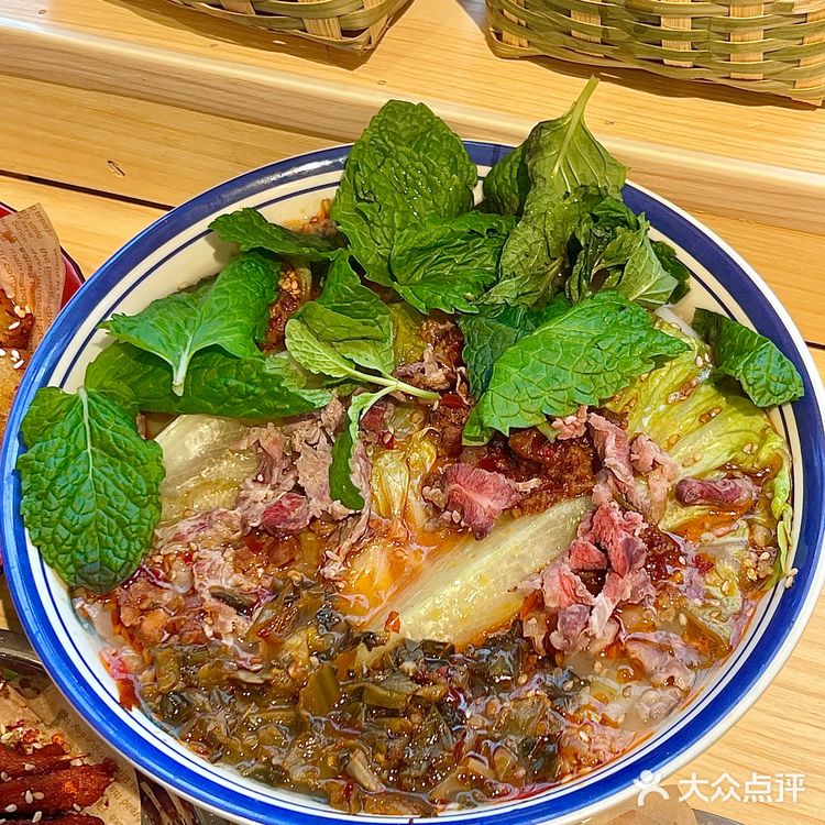 东莞排队王。。。生烫牛肉米线yyds