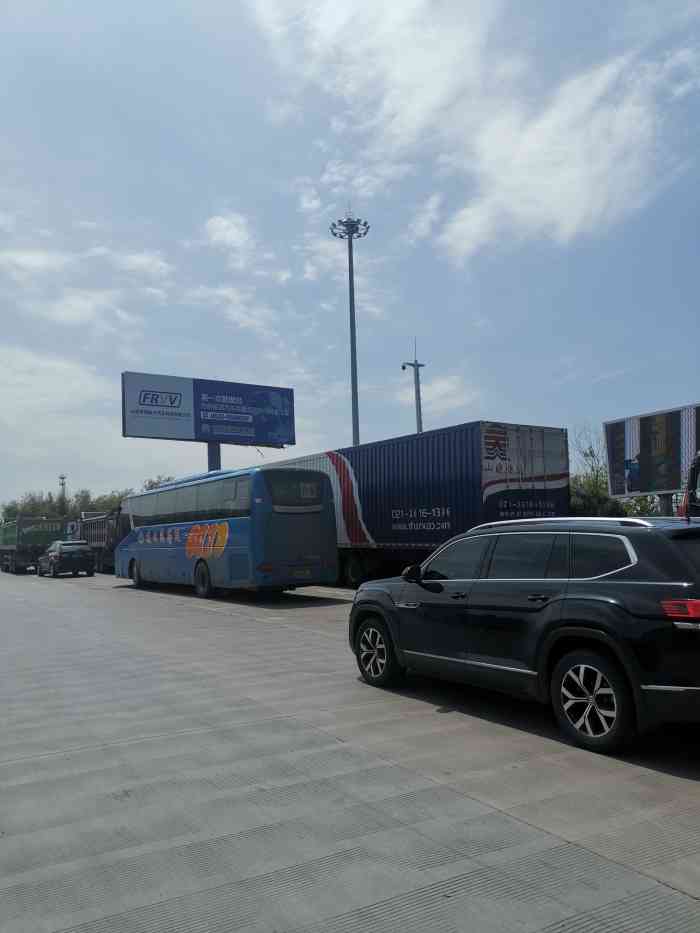 日照服务区停车场-"【冬·白】 属于冬天的白叫温柔 愿.