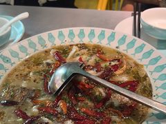 -姚姚酸菜鱼·金戈戈香港豉油鸡(喜荟城联名店)