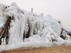 -大平台龙居瀑布旅游区