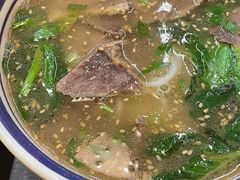 -云阿蛮云南生烫牛肉米线(奉贤路店)