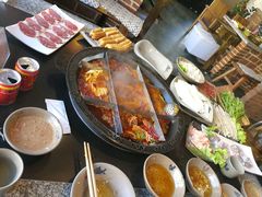 -疯狂的筷子老灶九宫格火锅