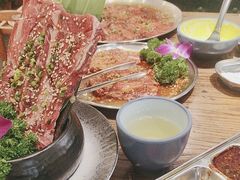 -明洞阿姨·韩式酱蟹烤肉·创意料理(三元桥店)