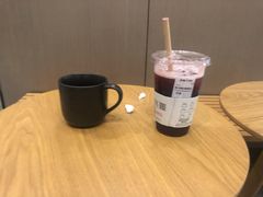 -星巴克臻选(深圳龙华红山天虹店)