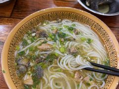 -正宗李家土鸡米线店