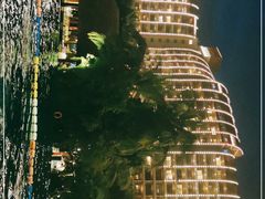 -三亚湾海居铂尔曼度假酒店