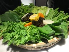 -尚尚仙·酸汤猪手·猪肚鸡火锅(华联万柳购物中心店)