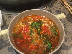 -肖肖酸萝卜鱼火锅(总店)