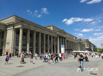 其中黑格尔厅是一个音乐厅或者大礼堂