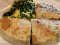 韭菜鸡蛋馅饼-华天二友居肉饼(宫门口店)