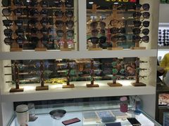 -广州宝岛眼镜武汉和光眼镜市场西区店