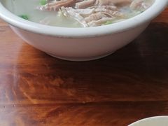 -茅屋大酒店