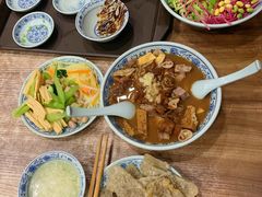 老北京炸灌肠-门框胡同百年卤煮(新街口店)