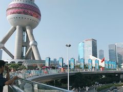 -陆家嘴空中步行连廊