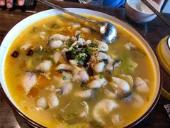 金汤酸菜鱼-张氏宽窄巷成都名小吃(华发新天地店)
