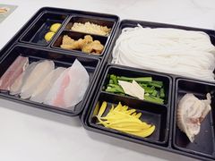 -新世界·过桥米线宴