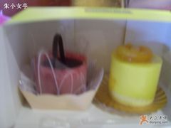 芒果和不知道什么-巴黎贝甜(大宁国际商业广场店)