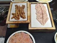 红烧耙鸡爪-重庆古老火锅