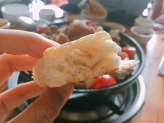 丽江粑粑-阿婆情腊排骨火锅(金虹路店)