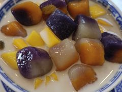 -广信牛奶甜品世家(台东店)