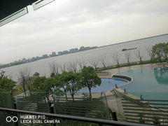 -上海滴水湖皇冠假日酒店