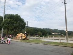 -红山村